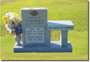 reyesmonument